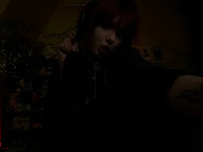 MeviCoral sexy gothic costume Pic 4