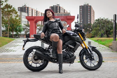Sky_Collins_: Are you ready for a ride? ♥ ( 7 фото)