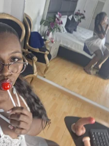 NaomyDixxon's Sexy Sex Photo 6