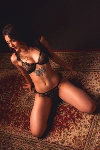 SweetAurora_ Between Light and Shadow Pic 4