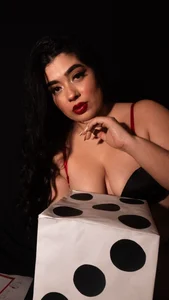 AgathaLynx Casino Player Horny🖤💙 Foto 5