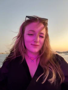 luna_berryy do you feel this vibe?🌴 Pic