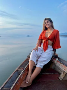 DeadraWestveer Public Pic 2