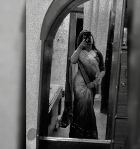 Public de Aayeshu  2 Imagens