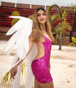 IM A ANGEL 🪽 de Doll_Isa_  2 photos