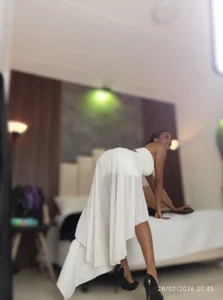 White de catiusca_reyes_03  5 photos