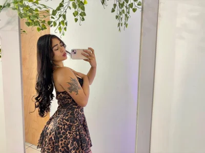 meli_ortiz_My New Dress 🤎 Bild