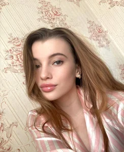 LaveraMeling strict and sweet 🥰 Foto 5