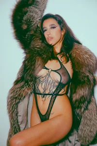 ALICEPOIXXXONのPublicの 4枚の写真