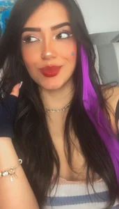 come to my room od IsaDiiaz  6 snímek