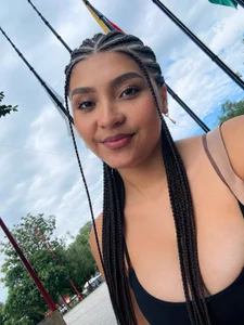 luciana18noir Public Pic 8