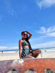 oliviaprettypussy Public Pic 3