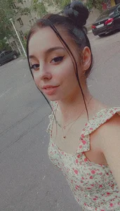 DaisyLane_ Public Pic 2