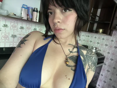 BabySixxxx Public Pic