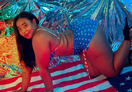 CaseyMoon 4 Of July 🤍💖💙 Pic 3