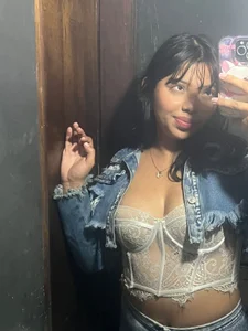 Kitty_Cum2のPublicの 2枚の写真