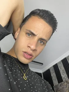 Look at me de Axel-Bigcock Foto 6