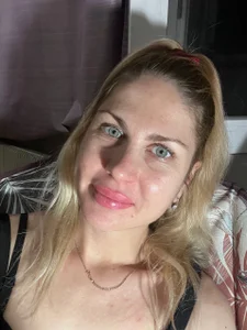 LikaBlossy's XXX Nude Photo 1