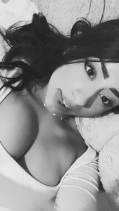 Violet_carson Are you ready for me? slika