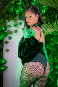 Madame_scarlett San Patrick 💚 Pic