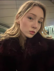 Kattie_Petite Public Fotka