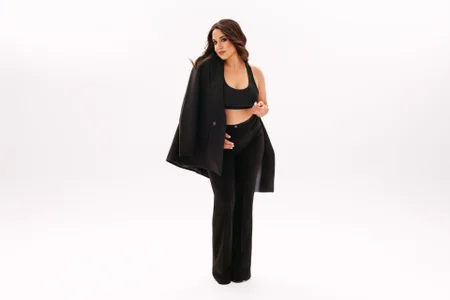 AlsouKassのLady boss energy🌹の 3枚の写真