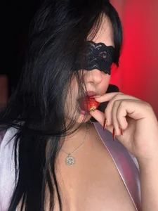 sacha_torres02: 🍓 ( 6 фото)