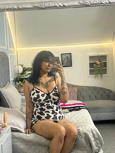 bella_trix01 Are you ready for your wishes to be granted in this room? 🔥😈 slika