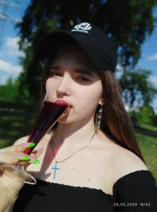 Ava_kiss054 Public Pic 2