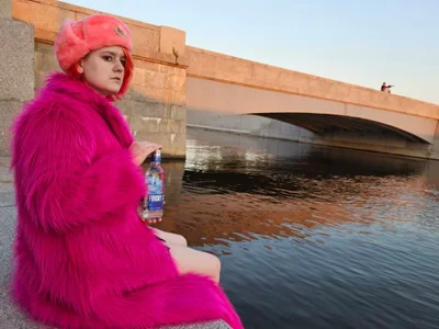 SarahFromTARDIS ussr pink style Pic 4