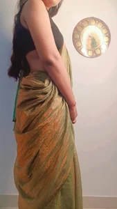 Shivani-19 Public Fotka 5