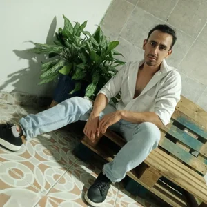 Sr_Magnus_ Public Εικόνα