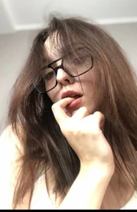 TiffanyMur_ Public Bilde 6