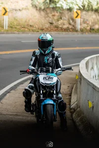 my racing bike de Little_natty_  2 Imagens