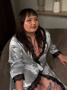 Niki_Glow Public Poză 5