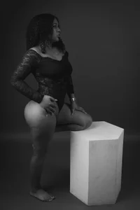 Natasha_rose__ In black and white Immagine  5