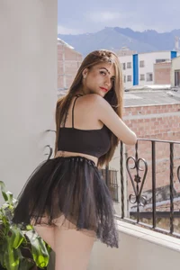 EmilyDash Public Pic 4