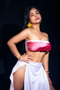 Layla_Breezee Public Foto 3