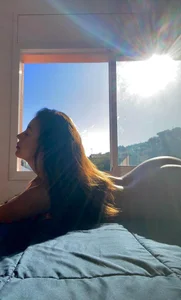 EmaSaenz Public Foto