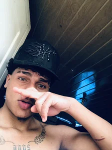 Public de Iaan_David  2 Imagens