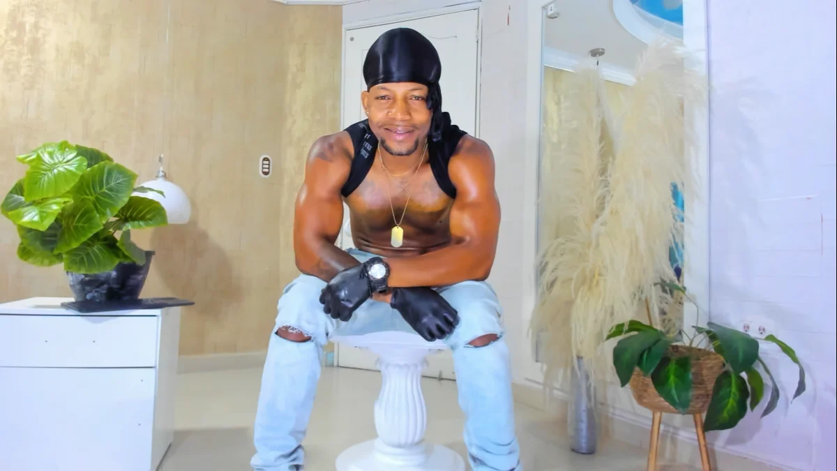 RicoBrown777_ Foto en Tendencia 6978