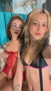 AlishAndPayton Sexy skinnies Colombian girls Pic