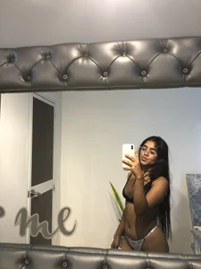 sofialatin18s XXX nøgenfoto 2