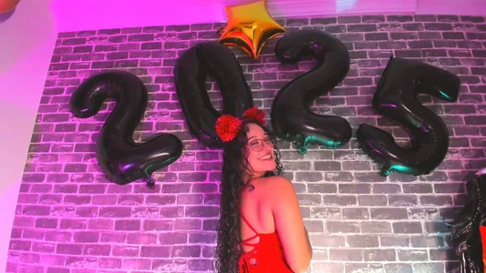 chunn_liioo kullanıcısının HAPPY NEW YEAR albümü -  3 fotoğraf