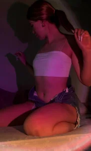 LolenaOushen cute ass Pic 3