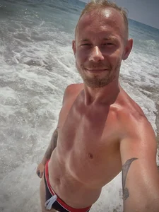 MacroApostrophe211 Public Pic 5