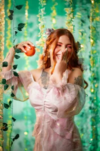 dreamleah_ Feel the tentation 🍎 Gambar 2