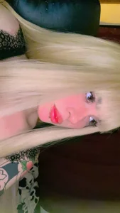 BlooddVelvet SOMETHING MORE OF ME Pic 4