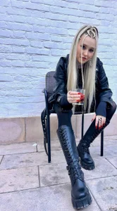 CrazyBitchInLace a storm outside Pic 2