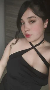 Julieth_Caandy kullanıcısının I like my hair up! 🔥🥵 albümü -  3 fotoğraf